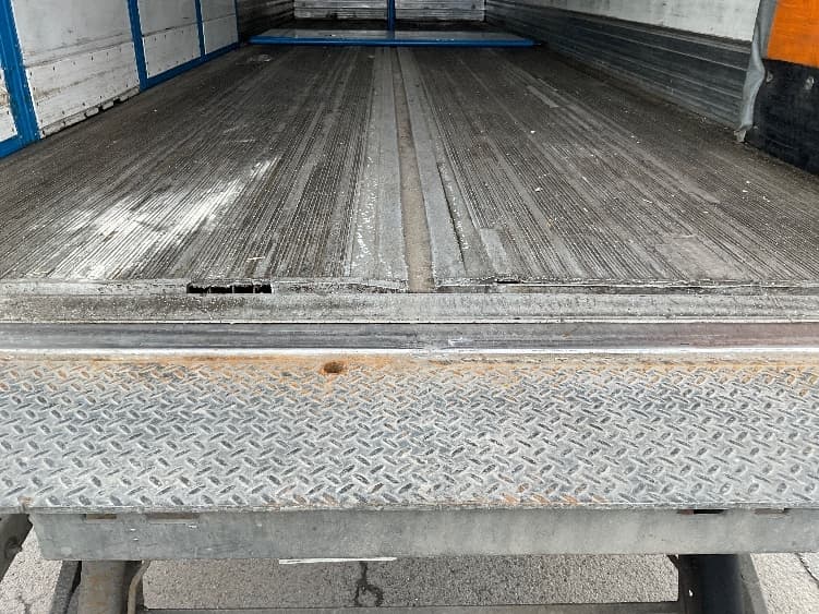 2018 Freightliner M2 106 — photo 10