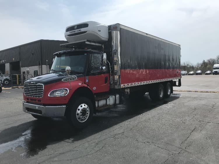 2018 Freightliner M2 106 — photo 3