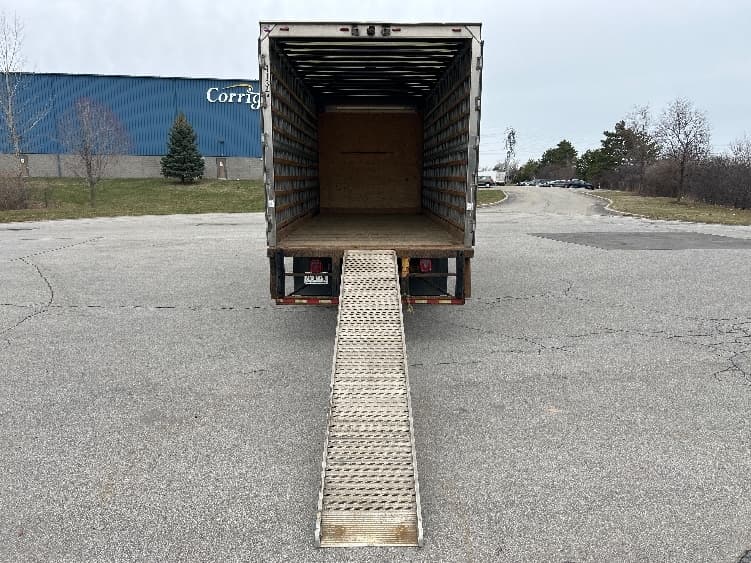 2019 International 4300 — photo 9