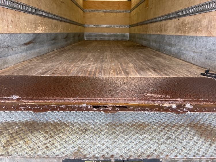 2019 Freightliner M2 106 — photo 10