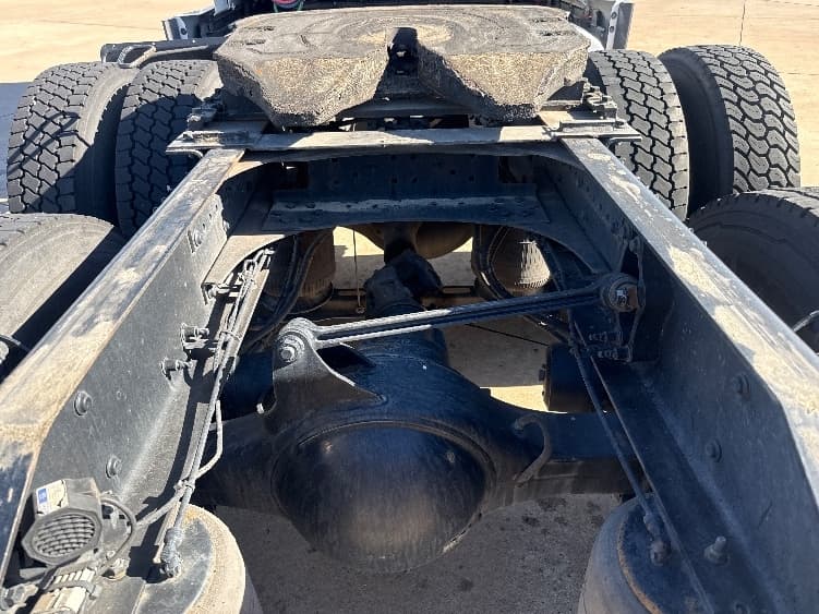 2022 Volvo VNL 760 — photo 6