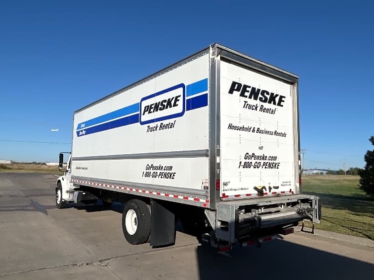 2022 Freightliner M2 106 — photo 6