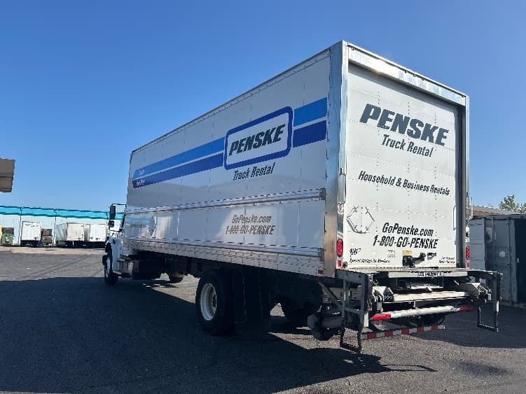 2022 Freightliner M2 106 — photo 6