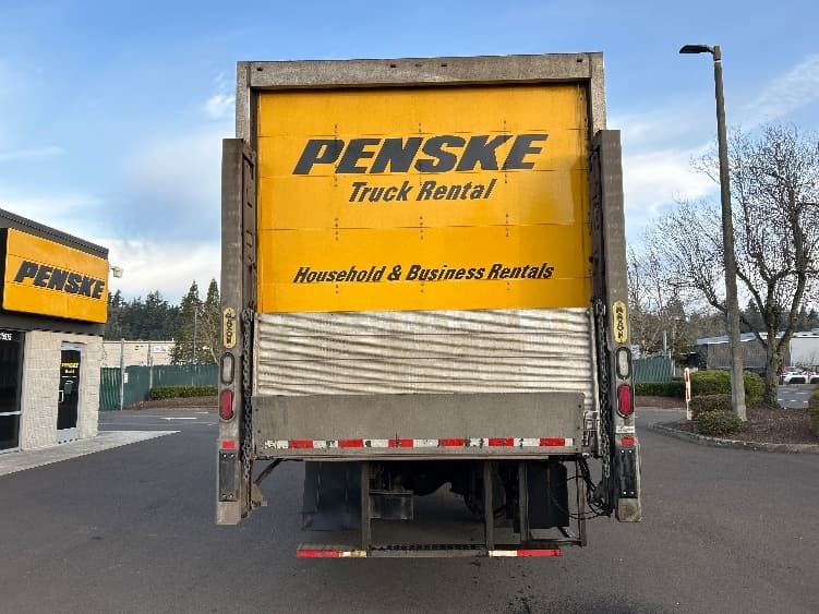 2022 Freightliner M2 106 — photo 7