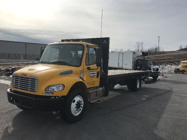 2022 Freightliner M2 106 — photo 3