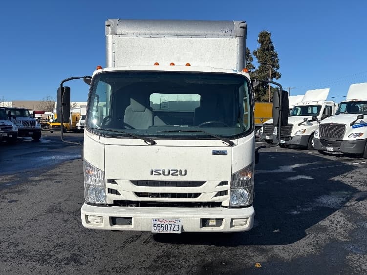 2022 Isuzu NPR — photo 2