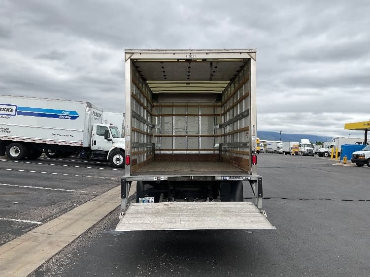 2022 Isuzu NPR — photo 9