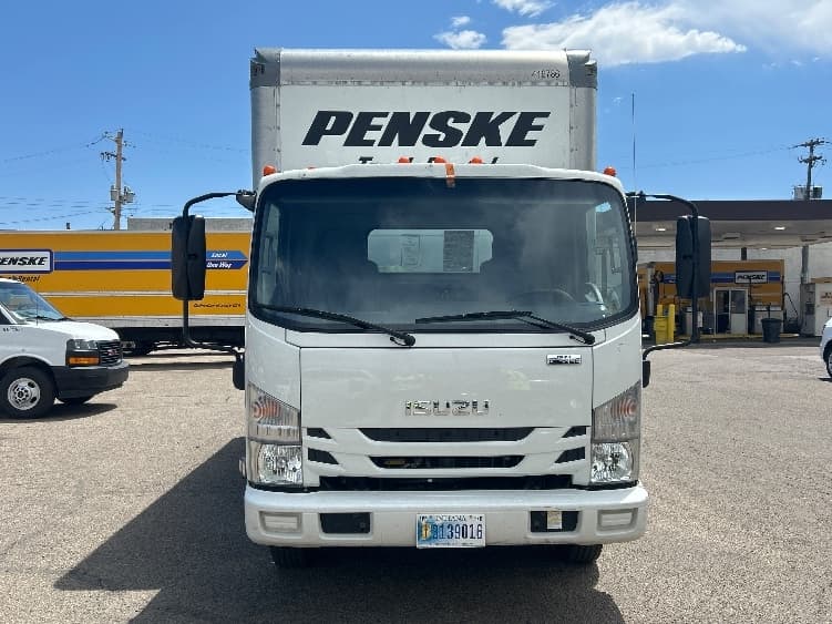 2022 Isuzu NPR — photo 2