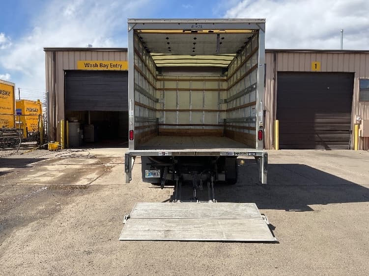 2022 Isuzu NPR — photo 9