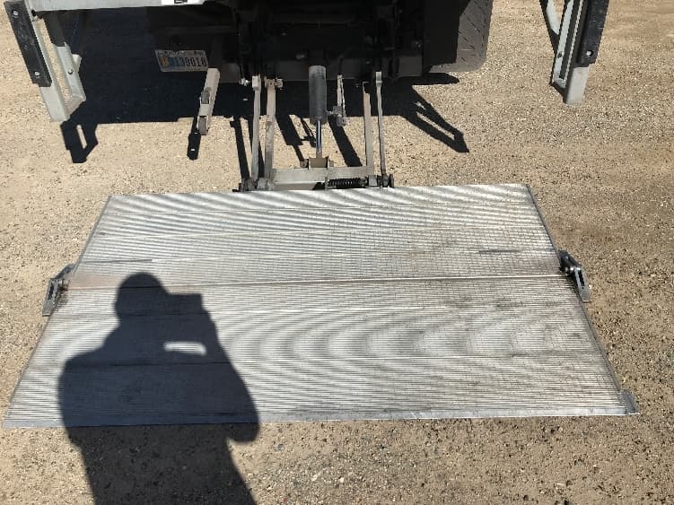 2022 Isuzu NPR — photo 9