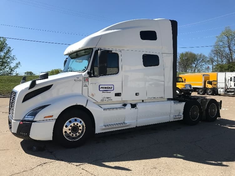 2022 Volvo VNL 760 — photo 3