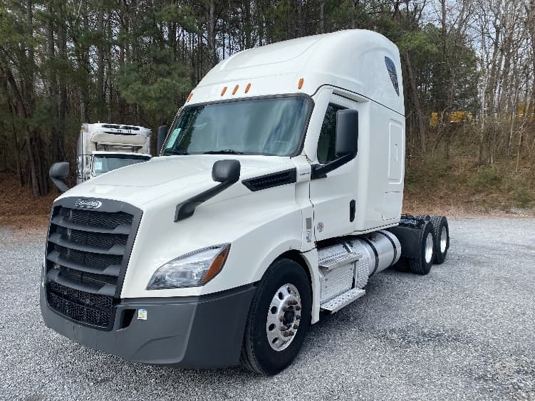 2022 Freightliner Cascadia — photo 3