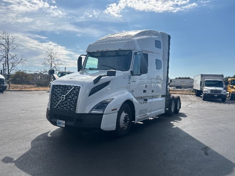 2022 Volvo VNL 760 — photo 3