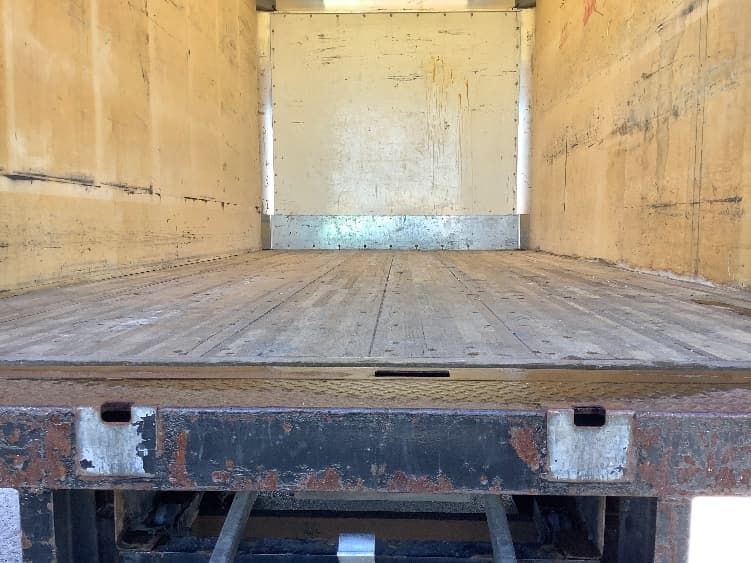 2022 Isuzu — photo 10