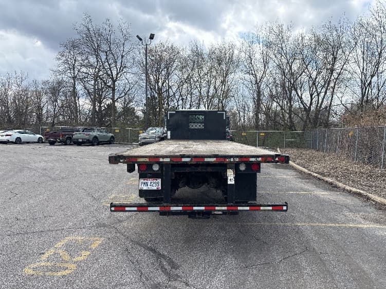 2022 Freightliner M2 106 — photo 7