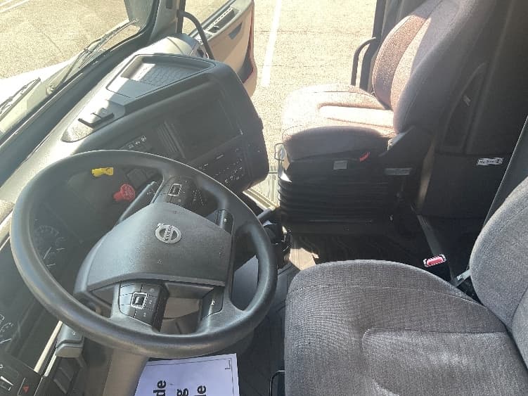 2022 Volvo VNL 760 — photo 10