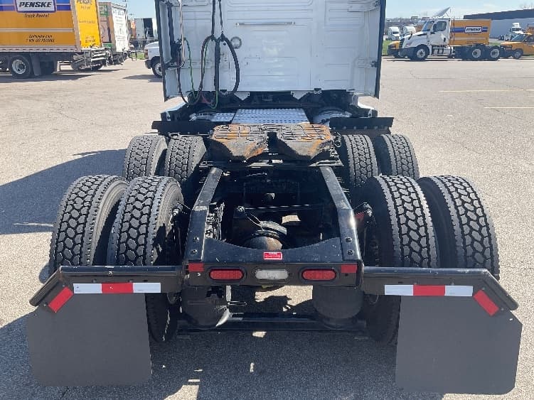 2022 Volvo VNL 760 — photo 6