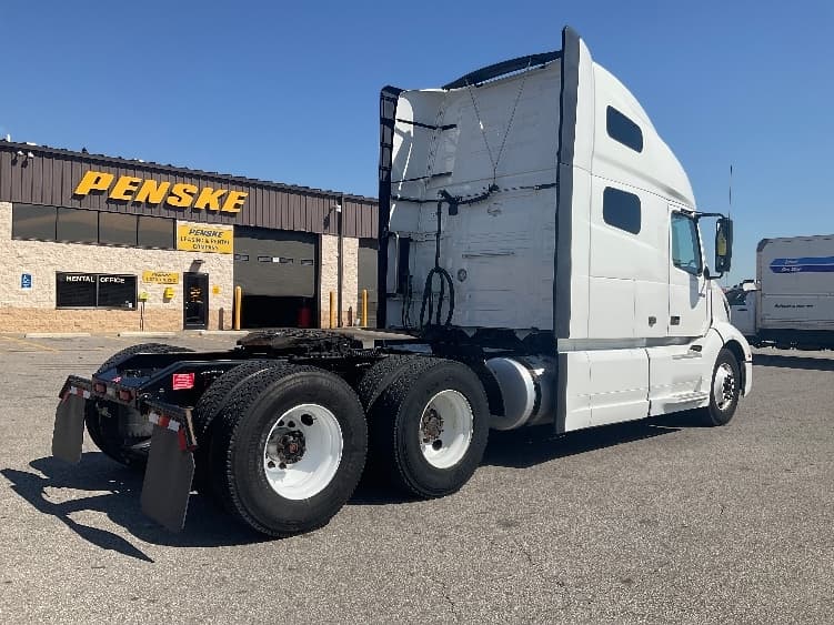 2022 Volvo VNL 760 — photo 7