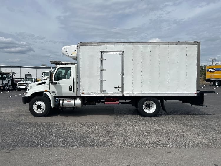 2022 International MV — photo 4