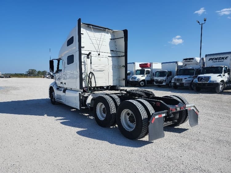 2022 Volvo VNL 760 — photo 5
