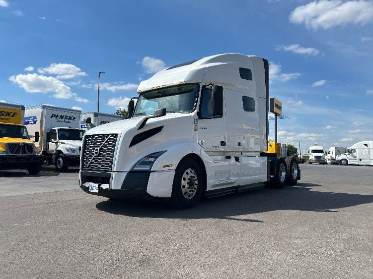 2022 Volvo VNL 760 — photo 3