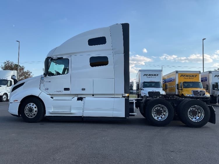 2022 Volvo VNL 760 — photo 4