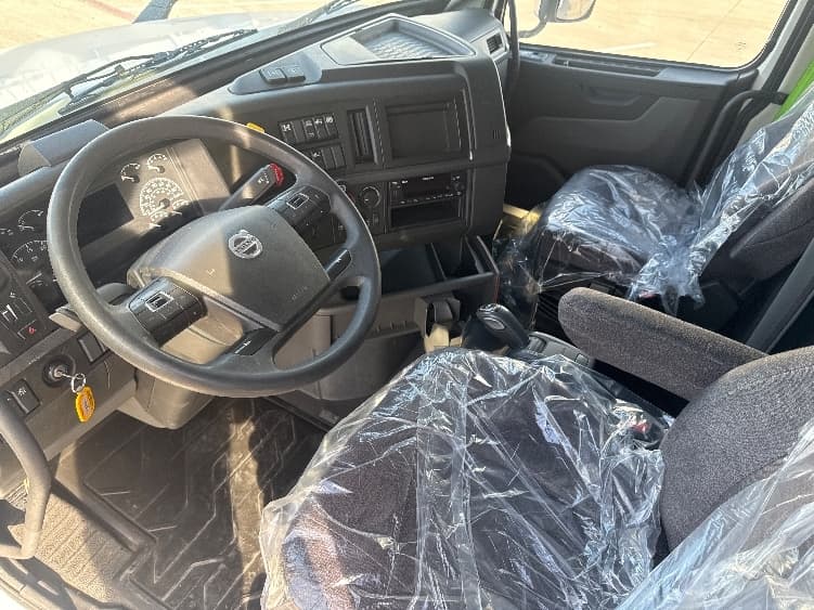 2022 Volvo VNL 760 — photo 10