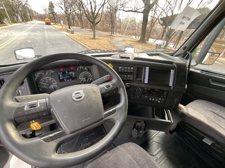 2022 Volvo VNL 760 — photo 10