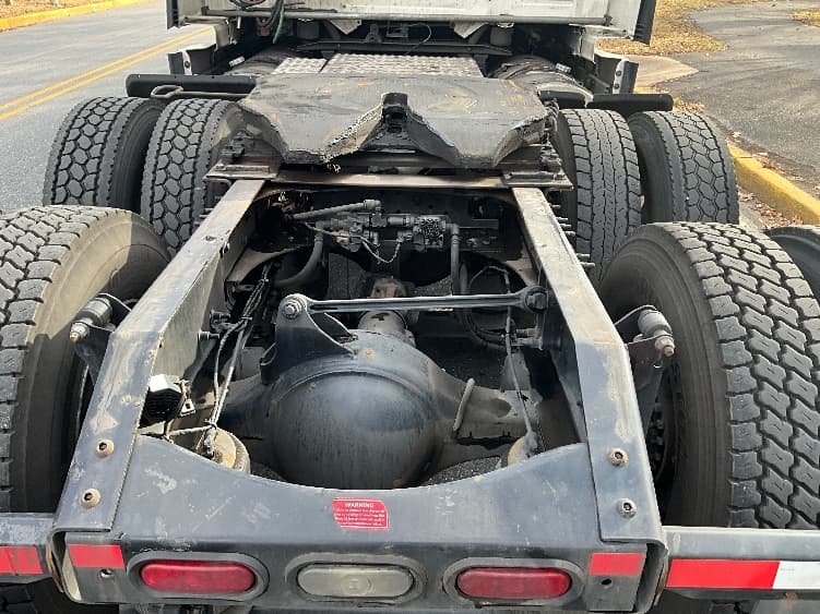 2022 Volvo VNL 760 — photo 6