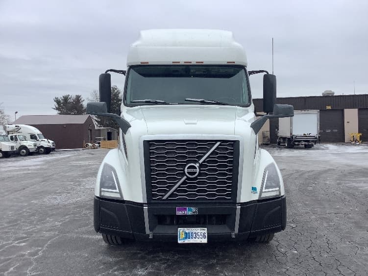 2022 Volvo VNL 760 — photo 2