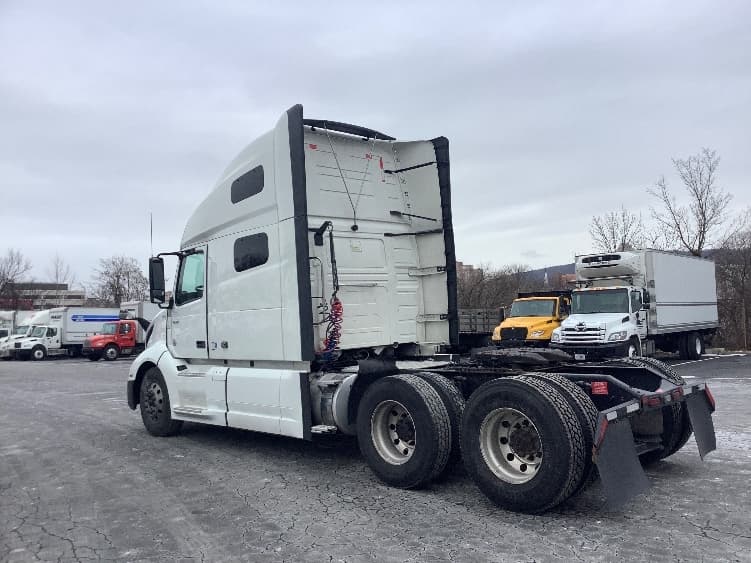 2022 Volvo VNL 760 — photo 5