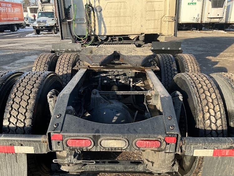 2022 Volvo VNL 760 — photo 6