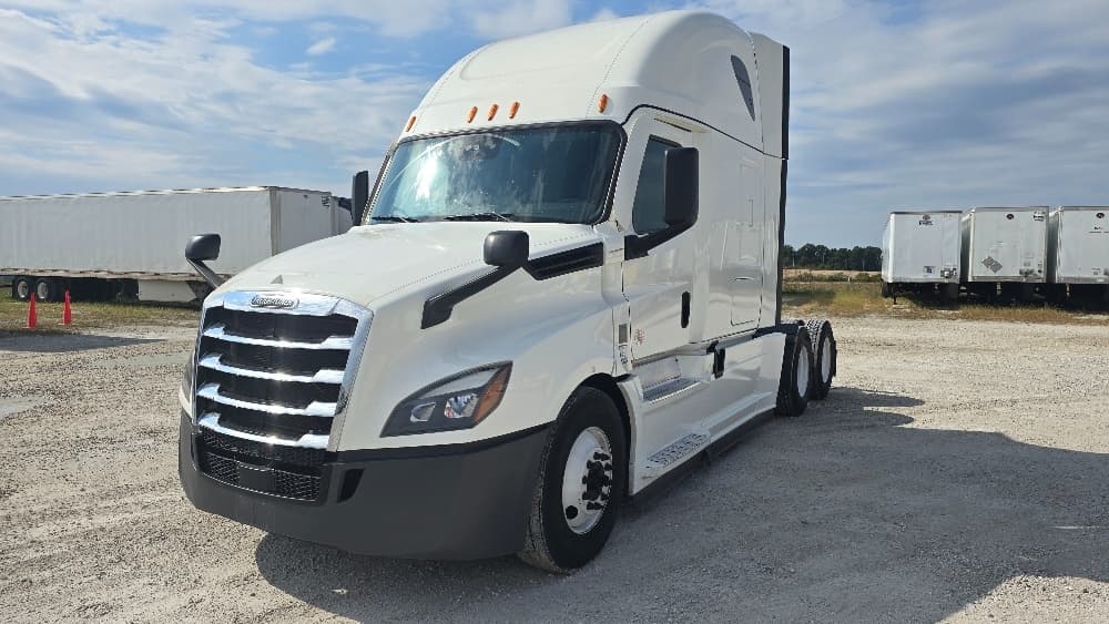 2022 Freightliner Cascadia — photo 3
