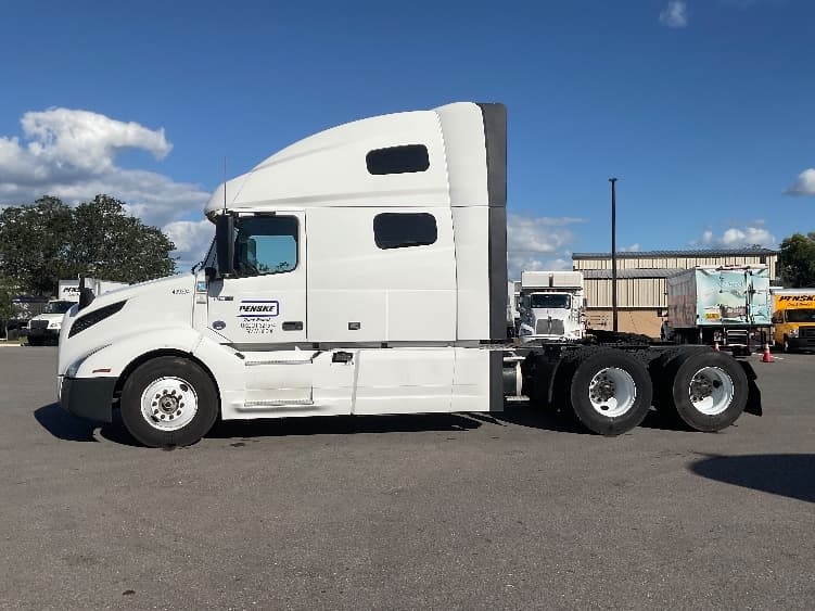 2022 Volvo VNL 760 — photo 4
