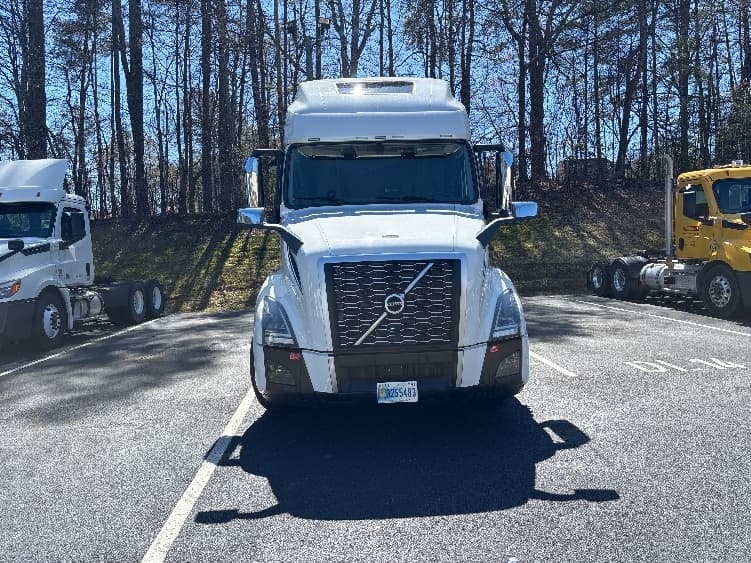 2022 Volvo VNL 760 — photo 2