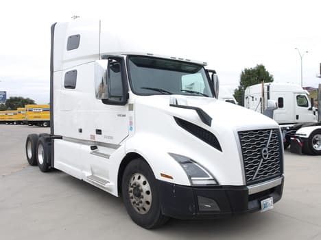 2022 Volvo VNL 760 — photo 3