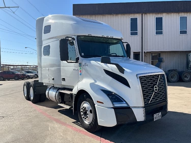 2023 Volvo VNL 760