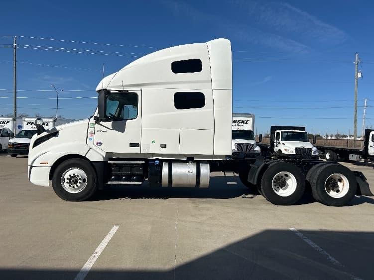 2023 Volvo VNL 760 — photo 4