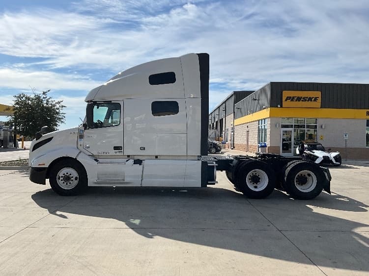 2022 Volvo VNL 760 — photo 4