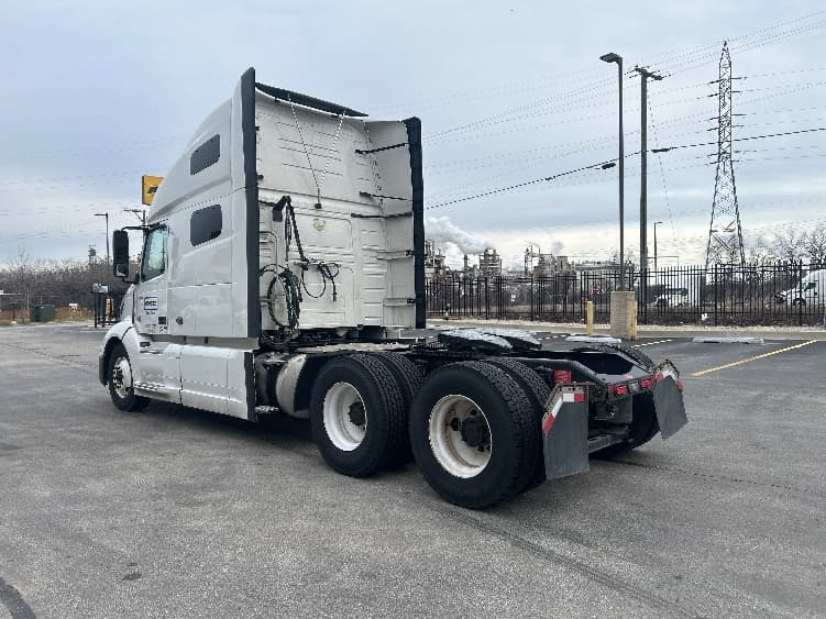 2022 Volvo VNL 760 — photo 5