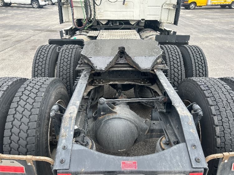 2022 Volvo VNL 760 — photo 6