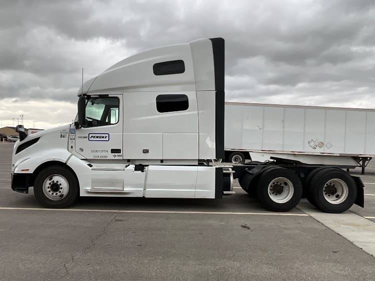 2022 Volvo VNL 760 — photo 4