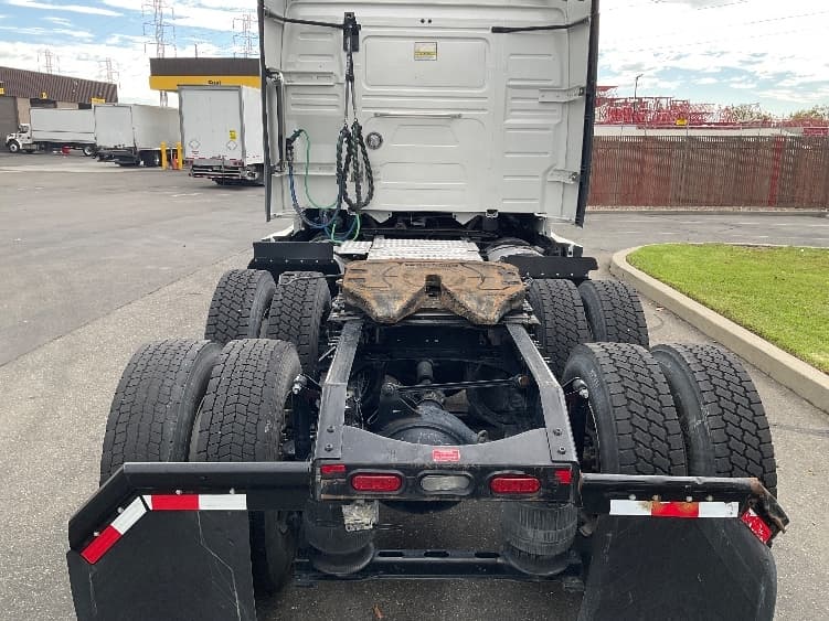 2022 Volvo VNL 760 — photo 6