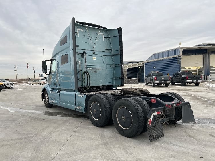 2023 Volvo VNL 760 — photo 5