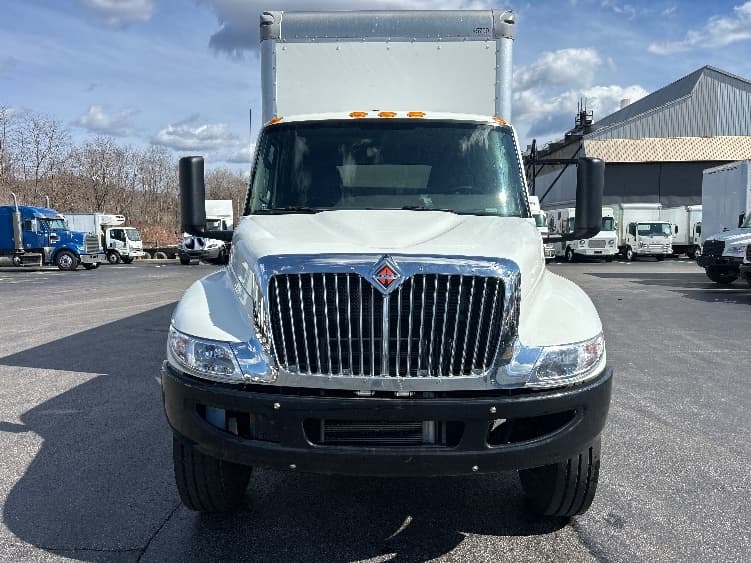 2023 International MV — photo 2