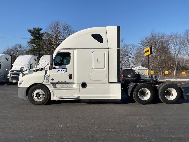 2022 Freightliner Cascadia — photo 4