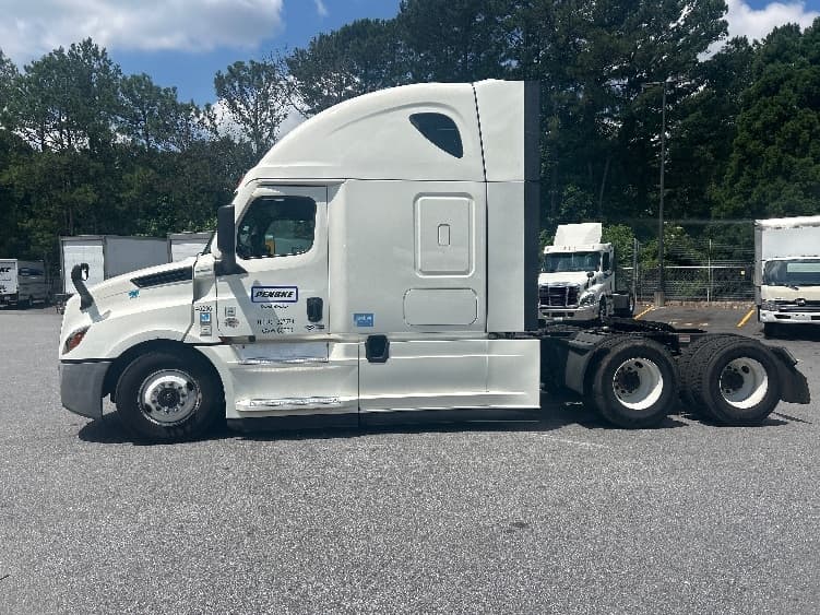 2022 Freightliner Cascadia — photo 4