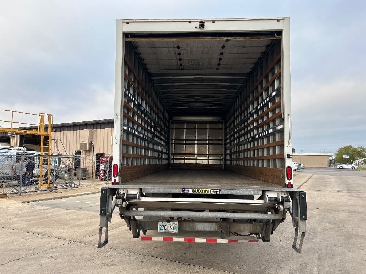 2023 International MV — photo 8