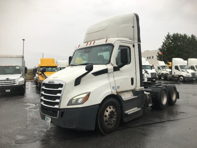 2022 Freightliner Cascadia — photo 3