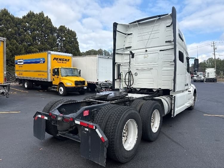 2023 Volvo VNL 760 — photo 7